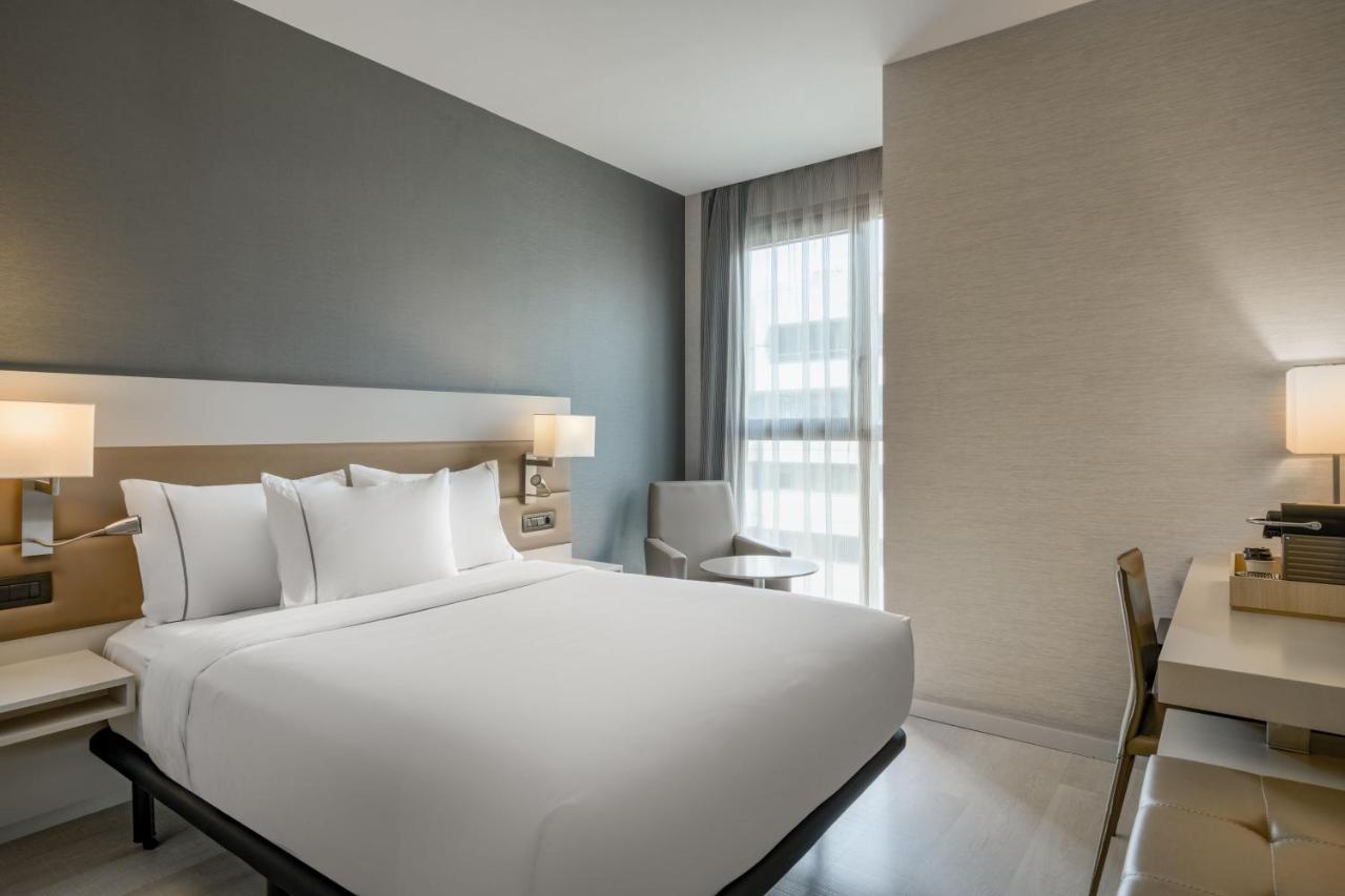 Ac Colón By Marriott 4*