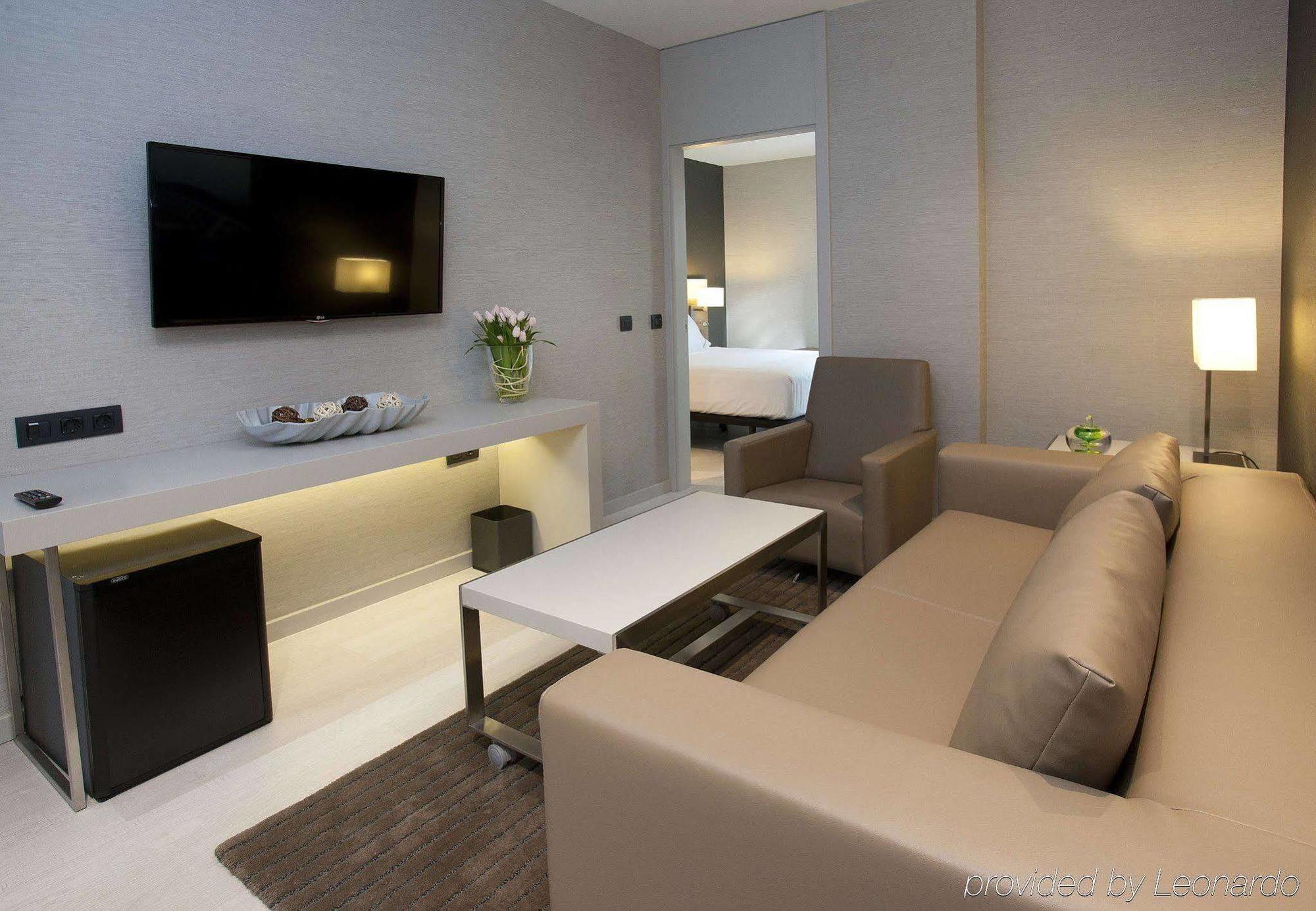 Hotel Ac Colón By Marriott 4*